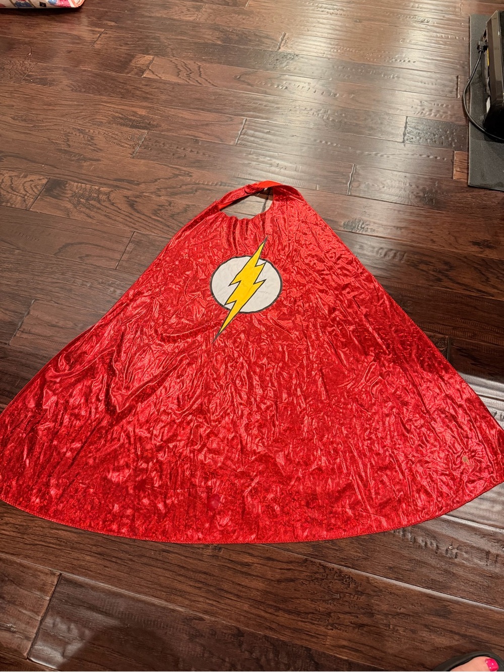 Red Flash cape with yellow lightning bolt